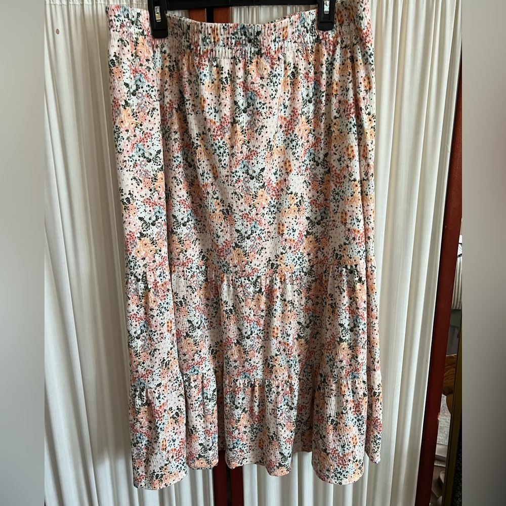 Women’s plus floral maxi skirt 2XL
